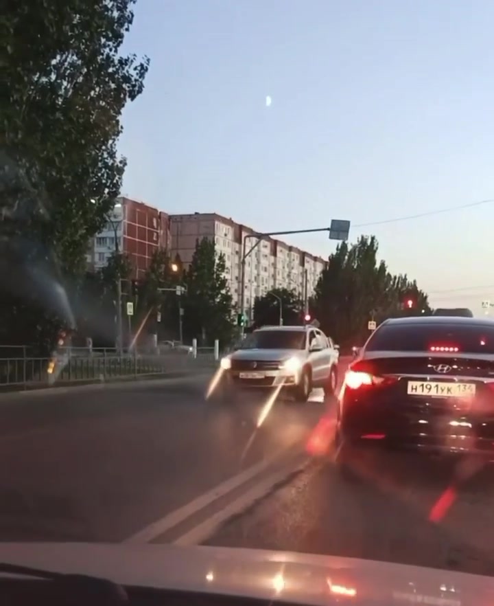 16889486183053_frame