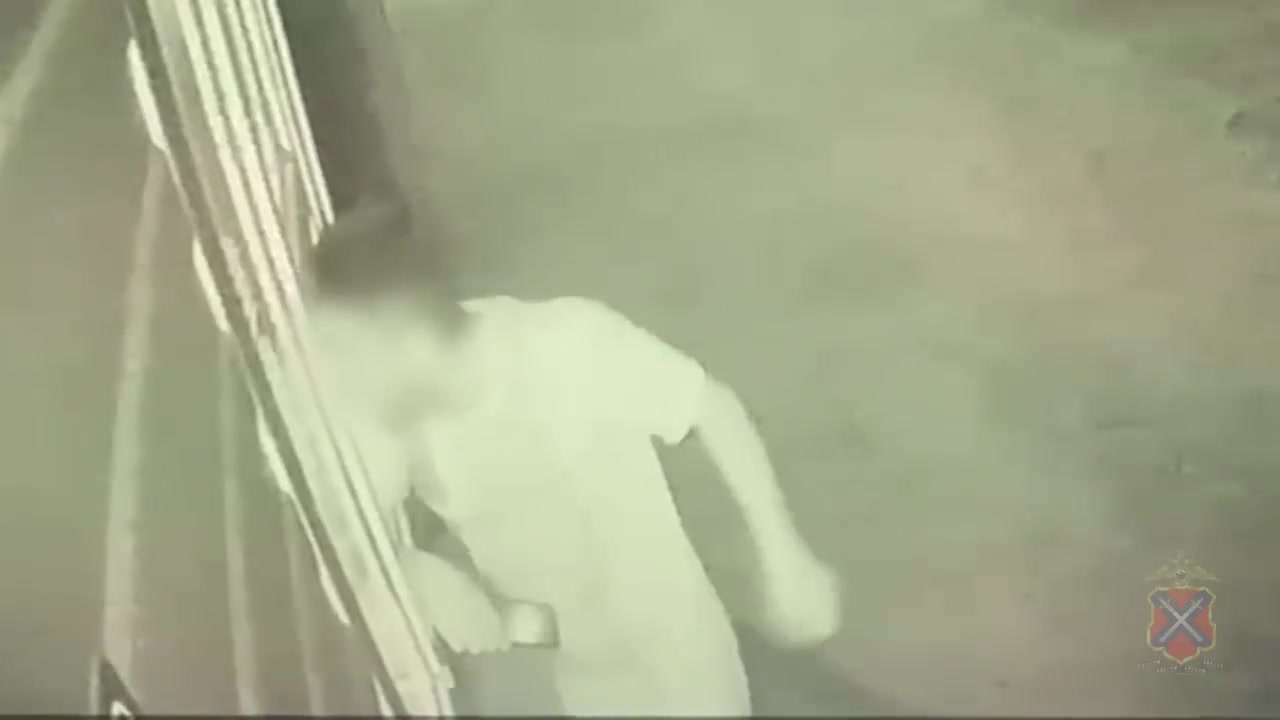 video_47112_frame