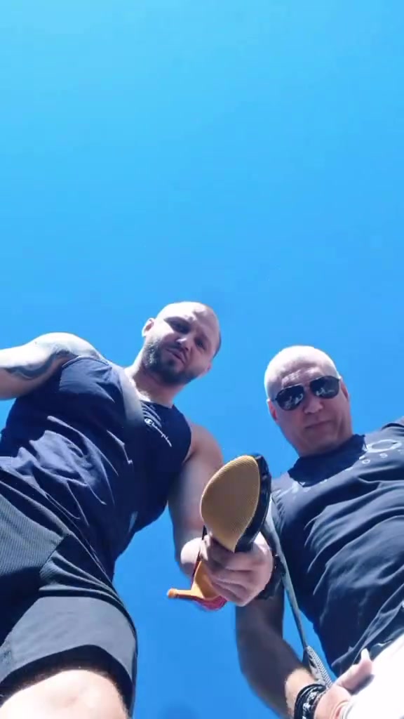 video_48492_frame